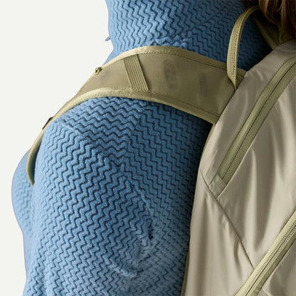Women's R1® Air Fleece Zip-Neck - US 5650