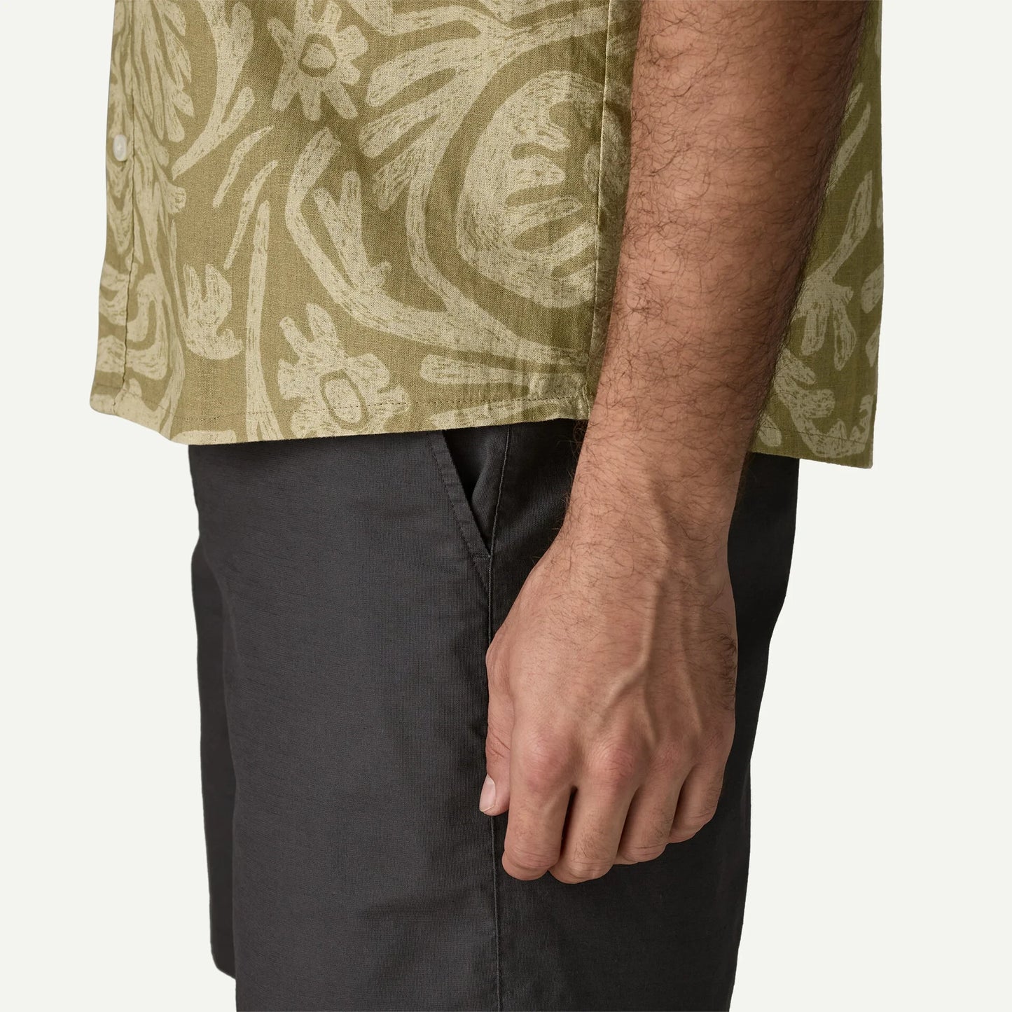 Men's Back Step Shirt - US 2557
