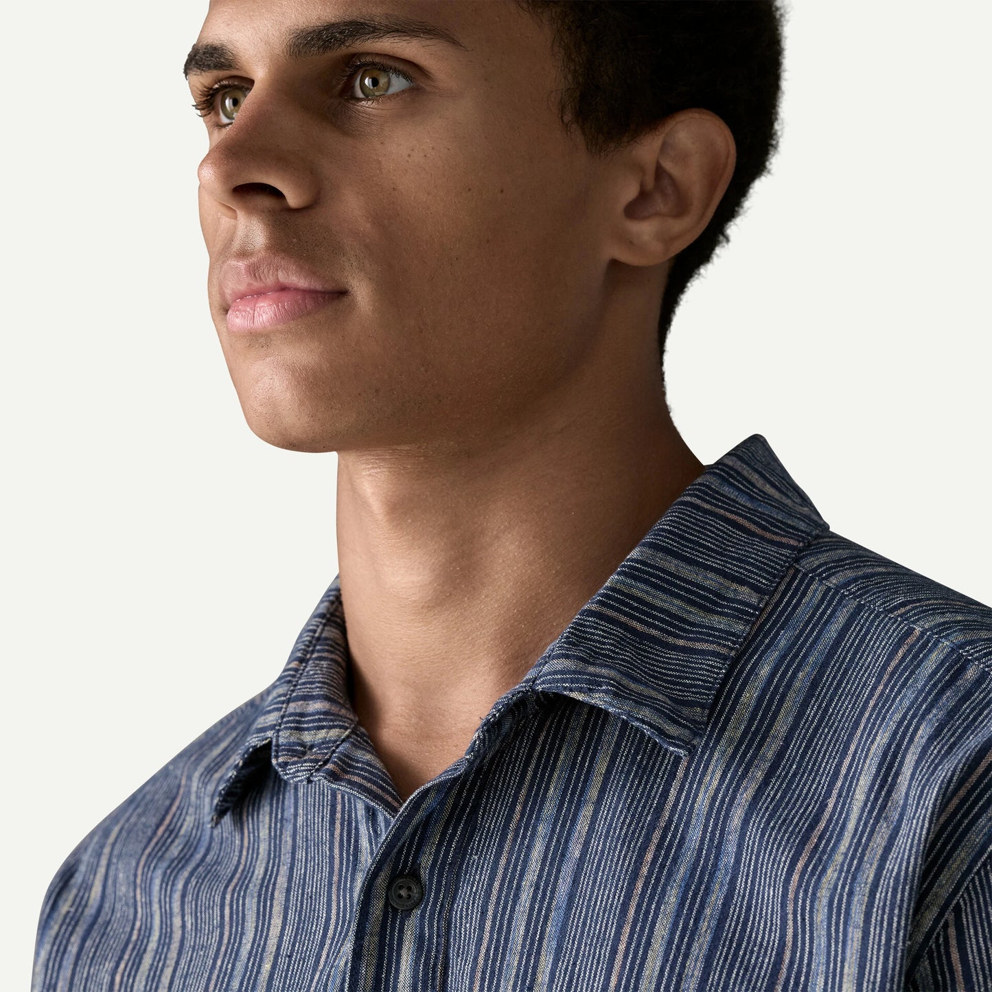 Men's Back Step Shirt - US 7932