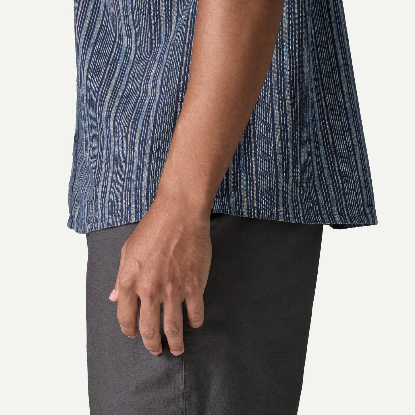 Men's Back Step Shirt - US 7932